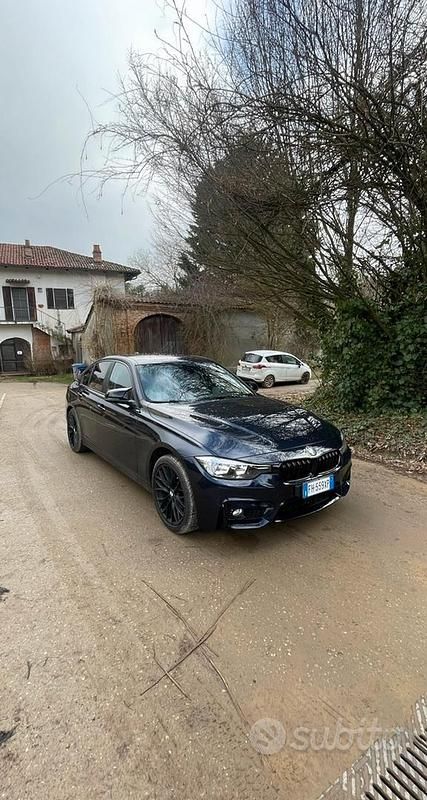 Usata BMW 318 M Sport 150 CV (110 kW) 2017 Blu Berlina