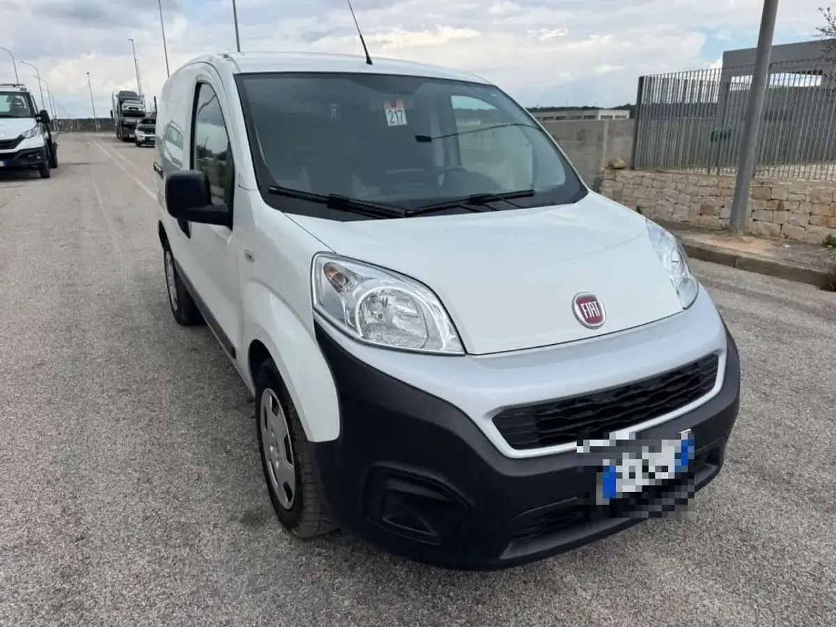 Usata Fiat Fiorino 95 CV (69 kW) 2022 Bianco Monovolume