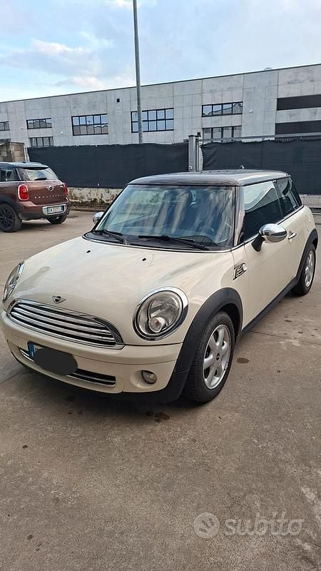 Usata Mini ONE 75 CV (55 kW) 2010 Utilitaria