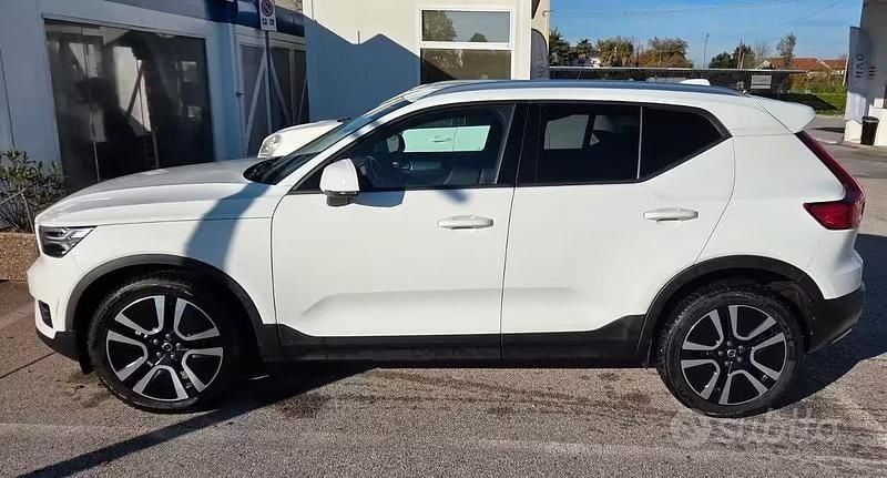 Usata Volvo XC40 150 CV (110 kW) 2020 Bianco SUV
