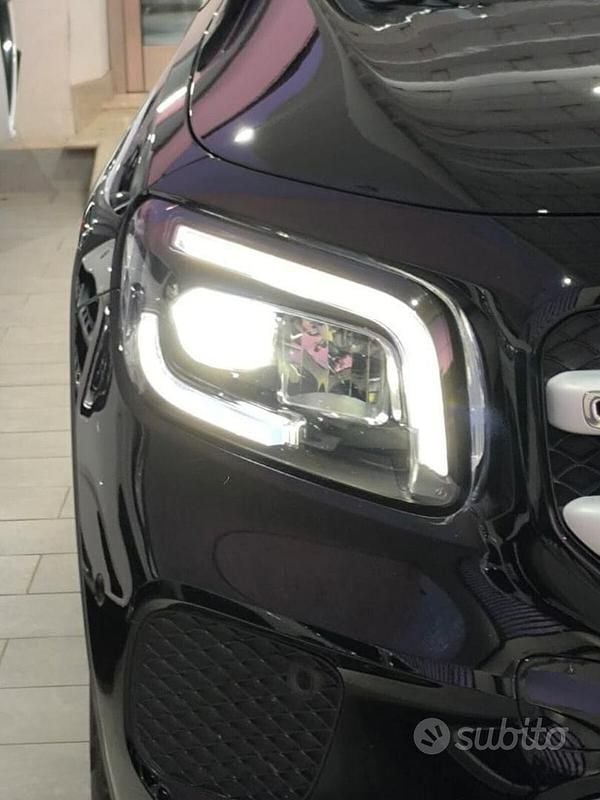 Usata Mercedes GLB180 Executive 116 CV (85 kW) 2021 Grigio SUV