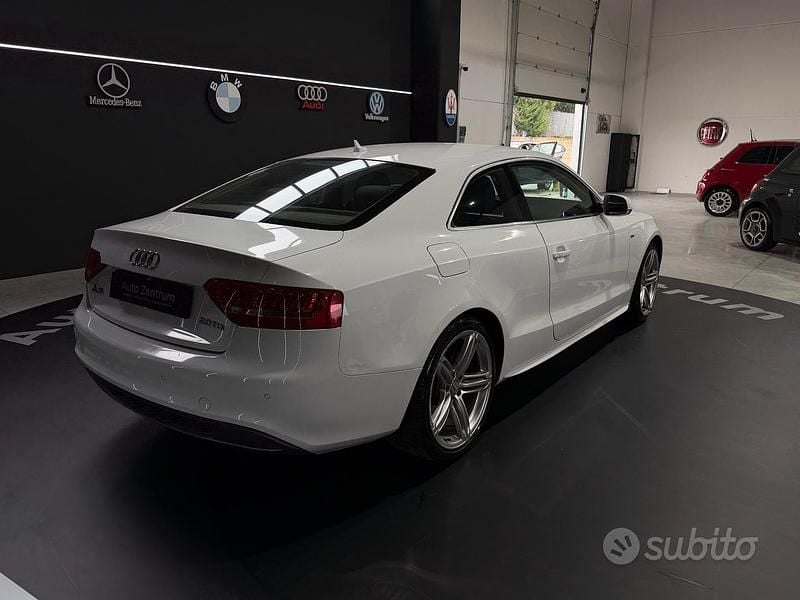Usata Audi A5 Ambiente 169 CV (124 kW) 2010 Bianco Coupé