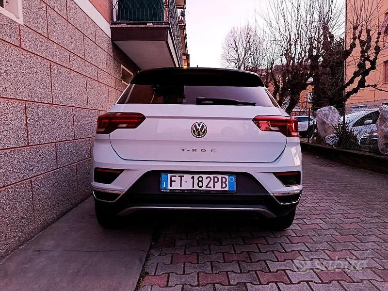 Usata VW T-Roc Advance 115 CV (84 kW) 2019 Grigio SUV