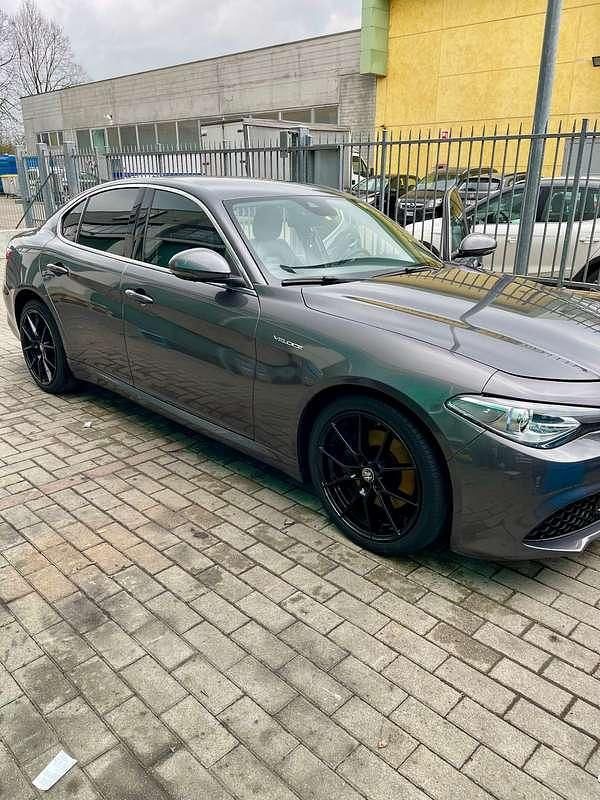 Usata Alfa Romeo Giulia Veloce 211 CV (155 kW) 2017 Berlina