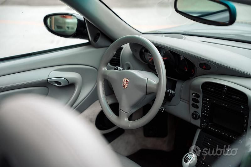 Usata Porsche 911 Carrera Cabriolet 320 CV (235 kW) 2004 Nero Cabrio