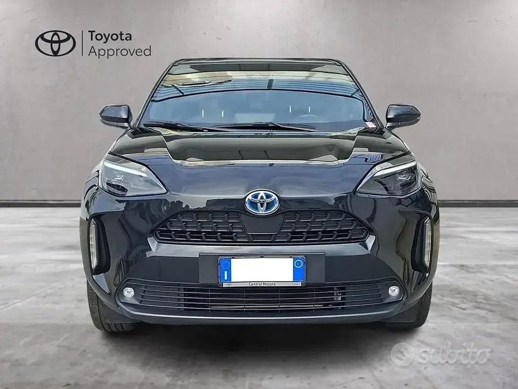 Usata Toyota Yaris Cross Trend 116 CV (85 kW) 2022 Nero SUV