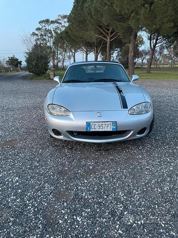 Usata Mazda MX5 110 CV (80 kW) 2002 Cabrio