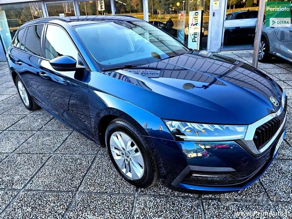 Usata Skoda Octavia Ambition 150 CV (110 kW) 2021 Blu Station wagon