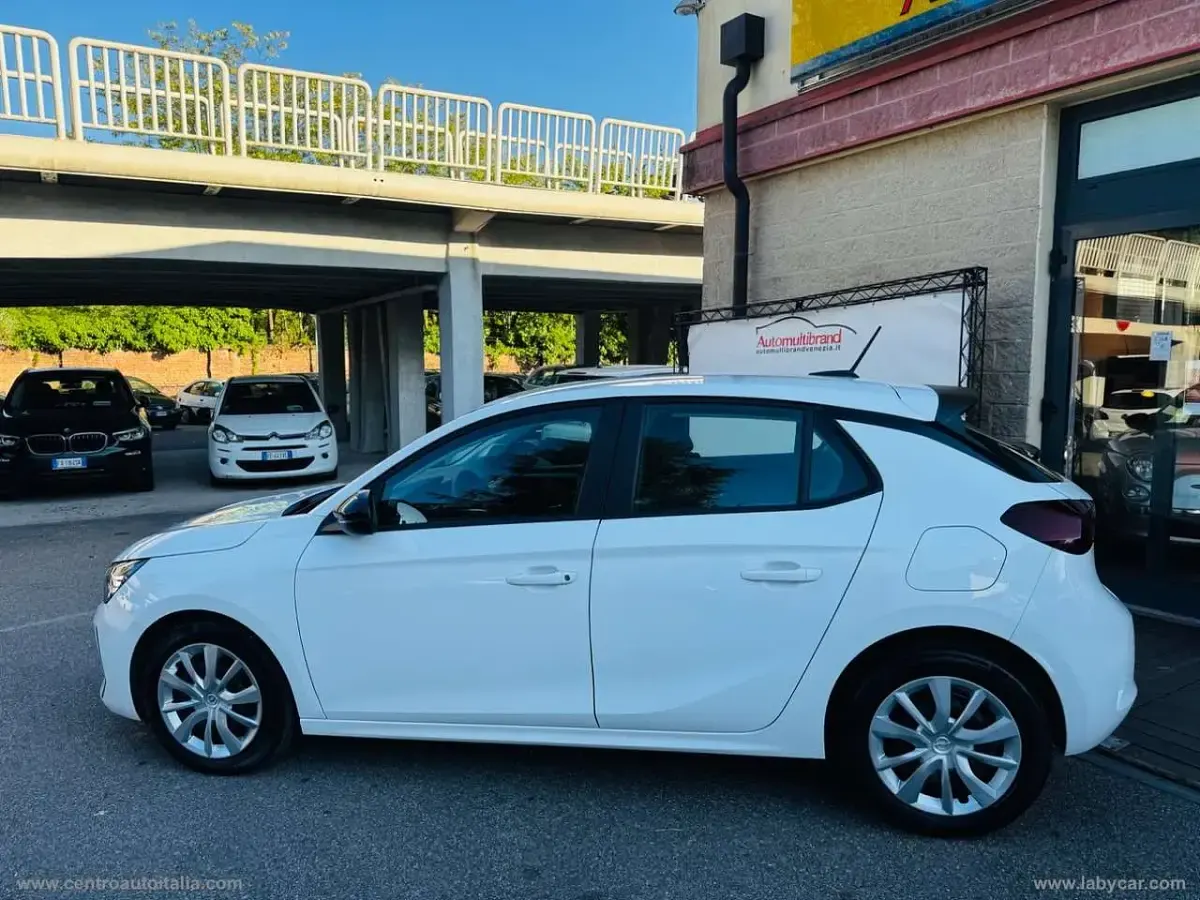 Usata Opel Corsa 75 CV (55 kW) 2024 Bianco Utilitaria