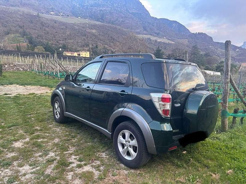 Usata Daihatsu Terios 105 CV (77 kW) 2009 Verde SUV
