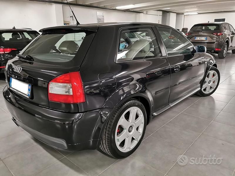 Usata Audi S3 Ambiente 209 CV (153 kW) 2001 Nero Utilitaria