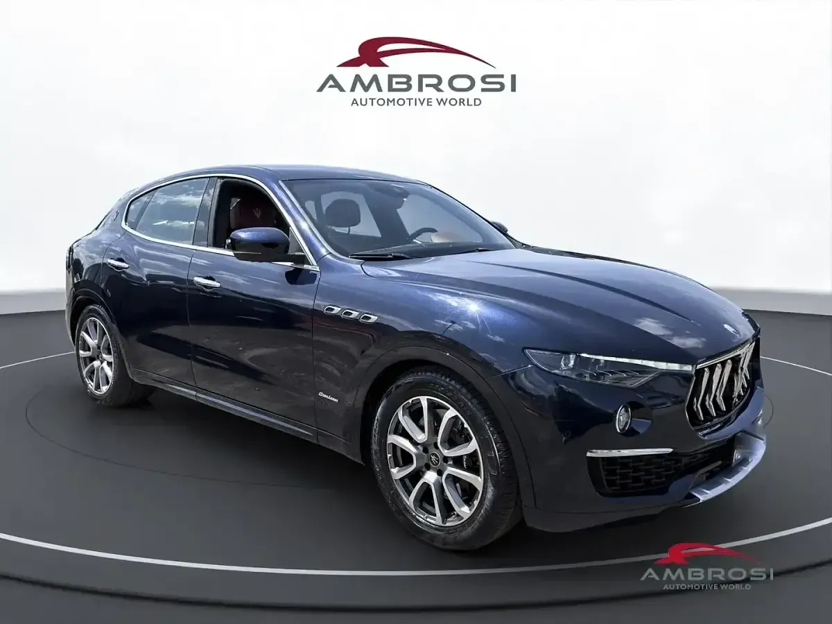 Usata Maserati Levante GranLusso 349 CV (256 kW) 2021 Blu SUV
