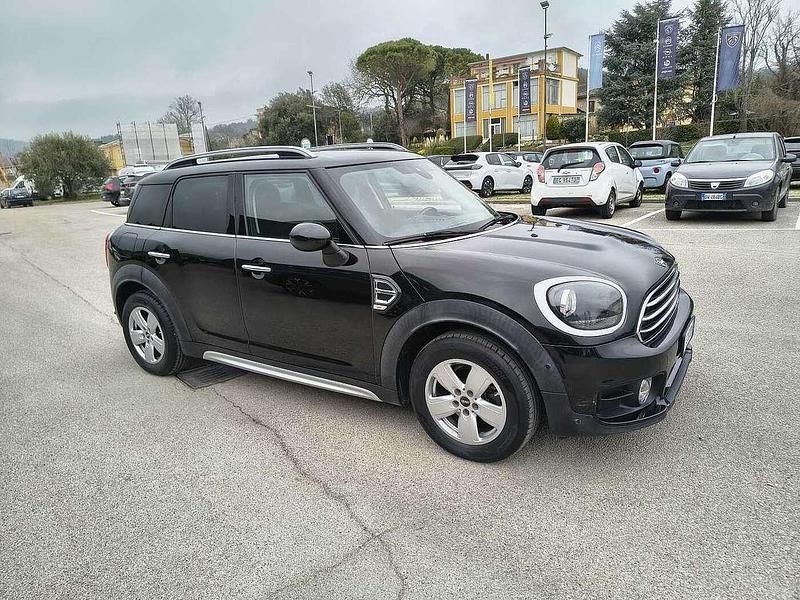 Usata Mini One Countryman 102 CV (75 kW) 2019 Nero SUV