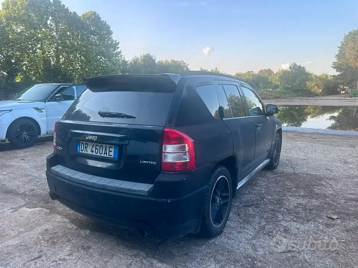 Usata Jeep Compass 140 CV (102 kW) 2008 Nero SUV