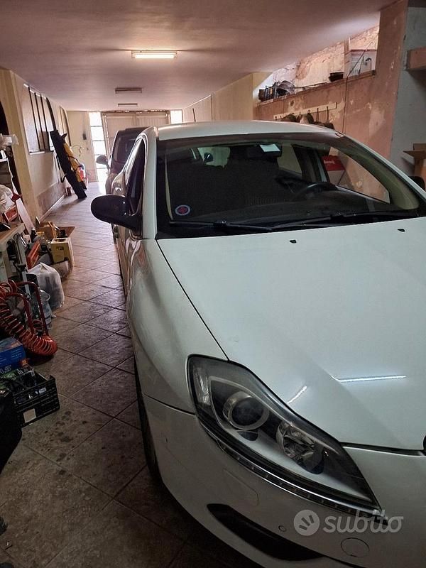 Usata Lancia Delta 190 CV (139 kW) 2010 Bianco Utilitaria