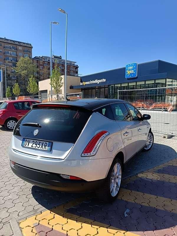 Usata Lancia Delta 150 CV (110 kW) 2009 Utilitaria
