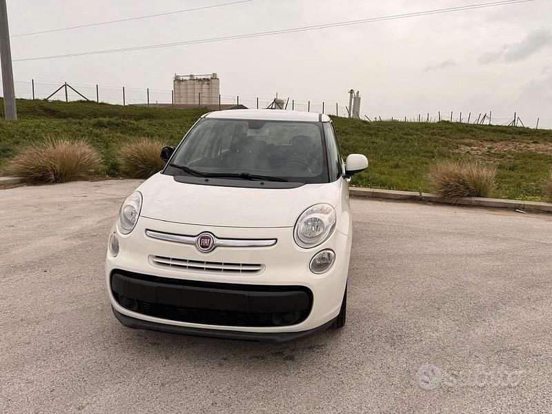 Usata Fiat 500L Lounge 85 CV (62 kW) 2014 Bianco Monovolume