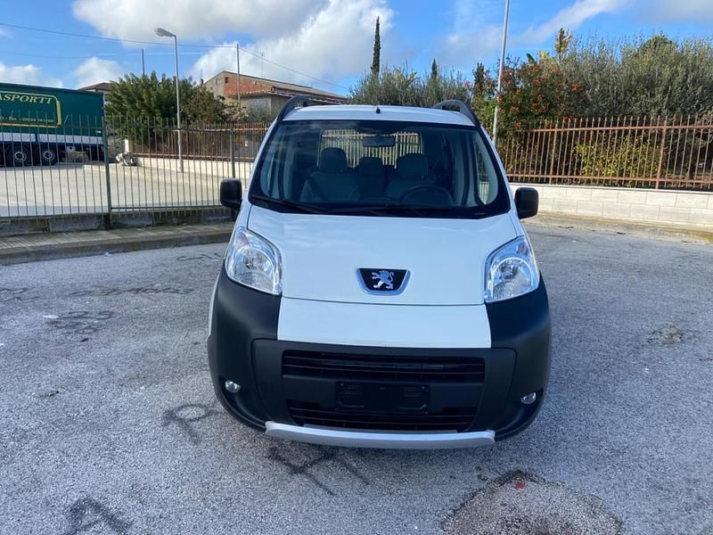 Usata Peugeot TePee 75 CV (55 kW) 2016 Bianco Monovolume