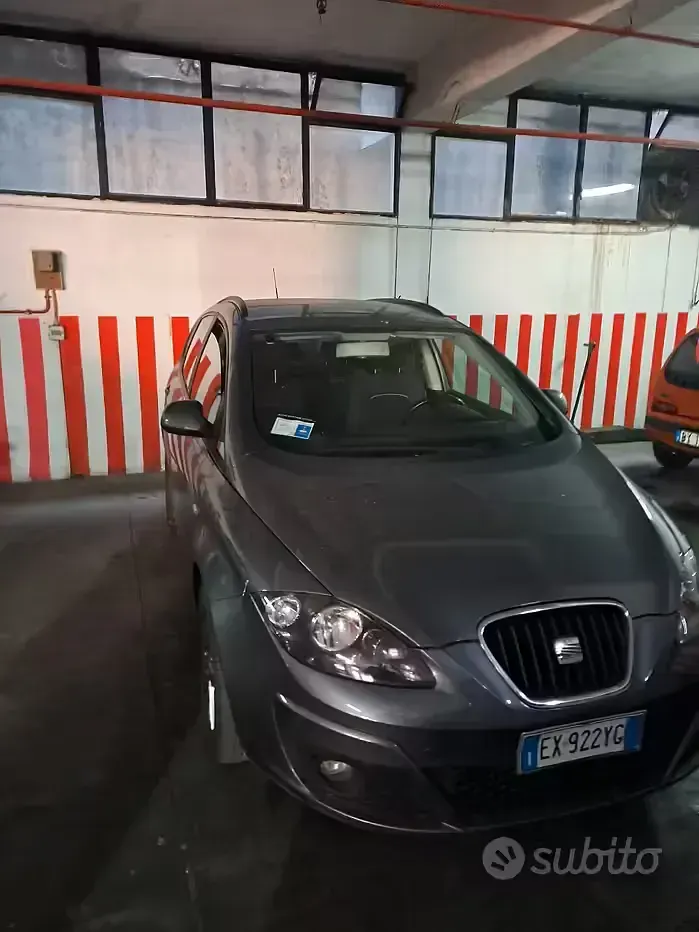 Usata Seat Altea 102 CV (75 kW) 2015 Grigio Monovolume