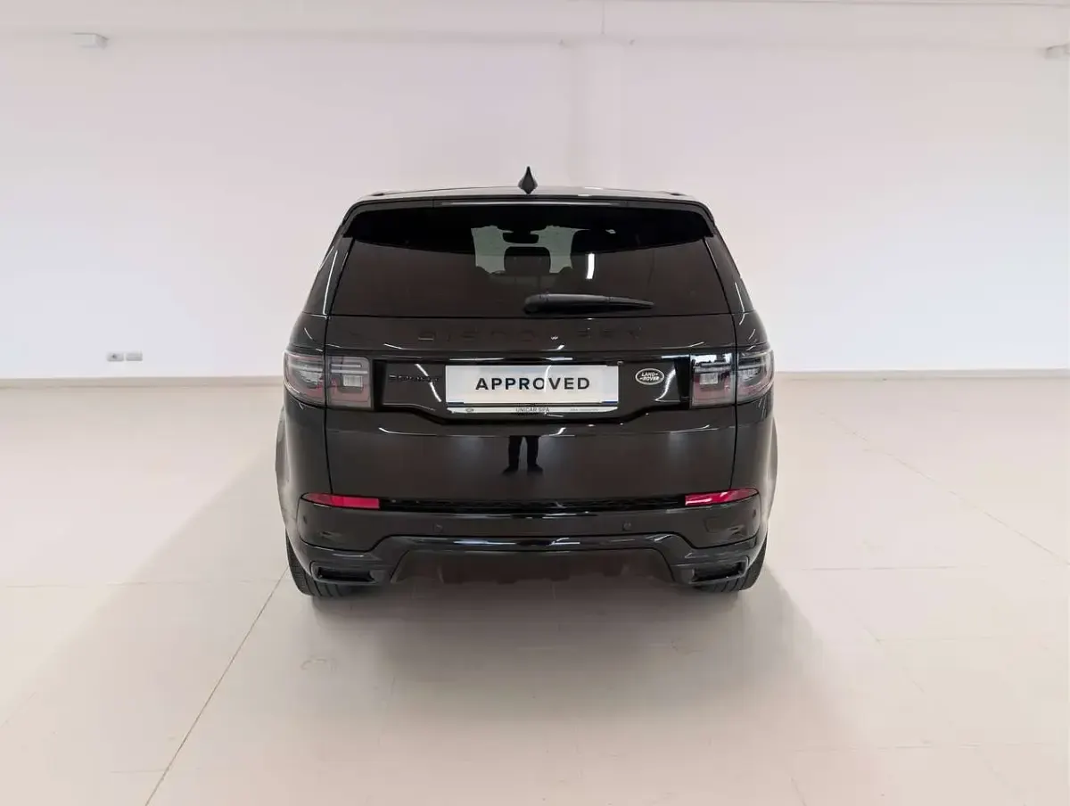 Usata Land Rover Discovery Sport R-Dynamic 163 CV (119 kW) 2022 Santorini black SUV