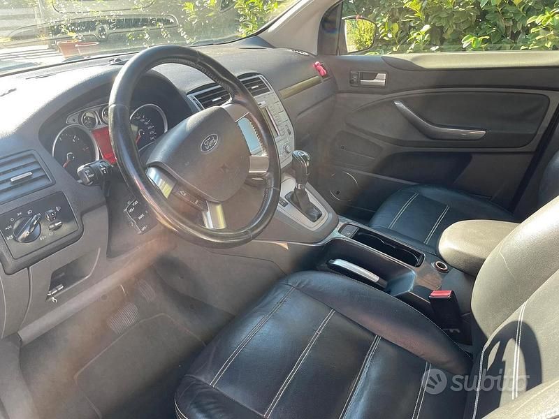 Usata Ford Kuga 163 CV (119 kW) 2012 Grigio SUV