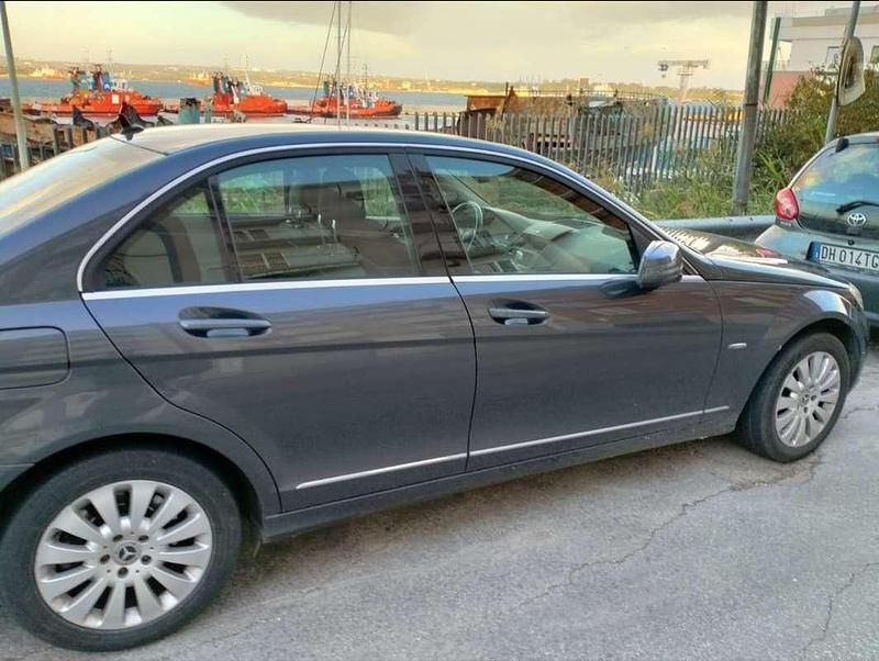 Usata Mercedes C220 Elegance 170 CV (125 kW) 2010 Berlina