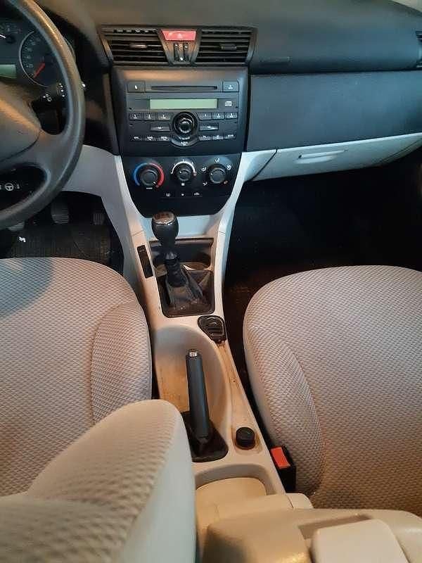 Usata 2005 Fiat Stilo Active Tre volumi | 1300 € (Buon prezzo) - Immagine 1/1