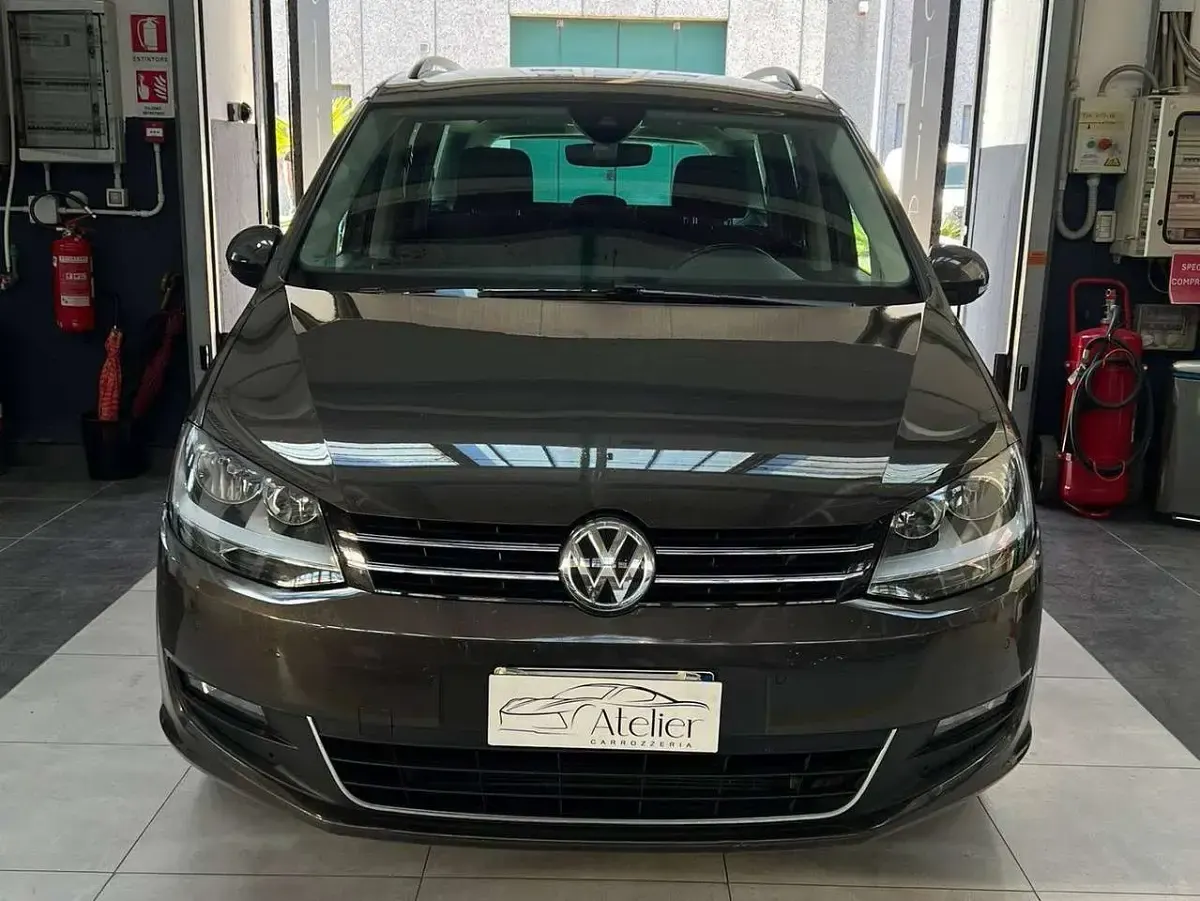 Usata VW Sharan Business 150 CV (110 kW) 2019 Marrone Monovolume