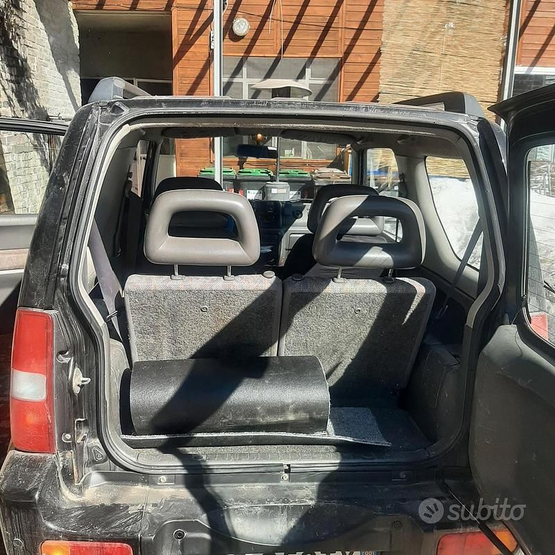Usata Suzuki Jimny 80 CV (58 kW) 1999 SUV
