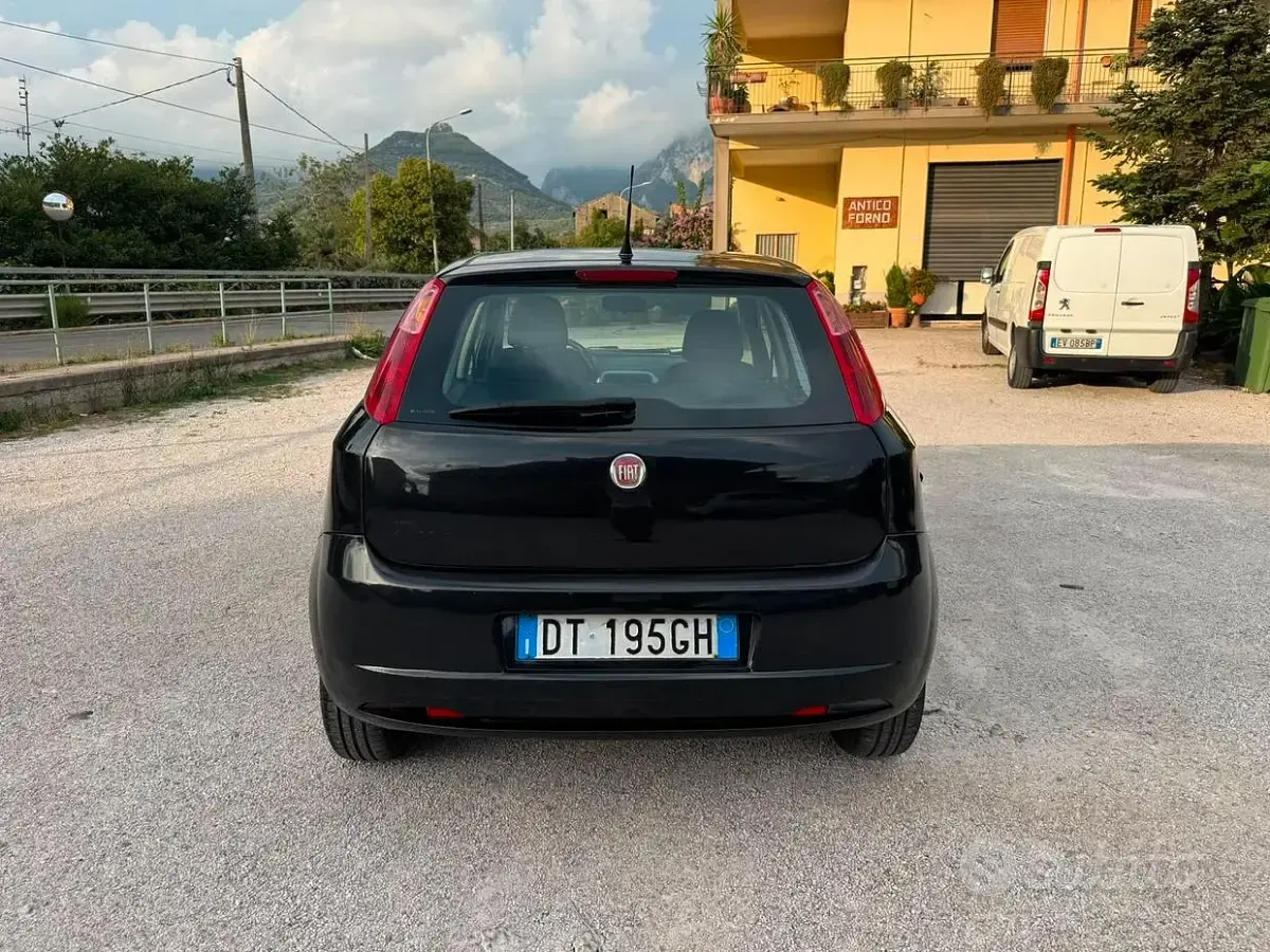 Usata Fiat Grande Punto 77 CV (56 kW) 2009 Utilitaria