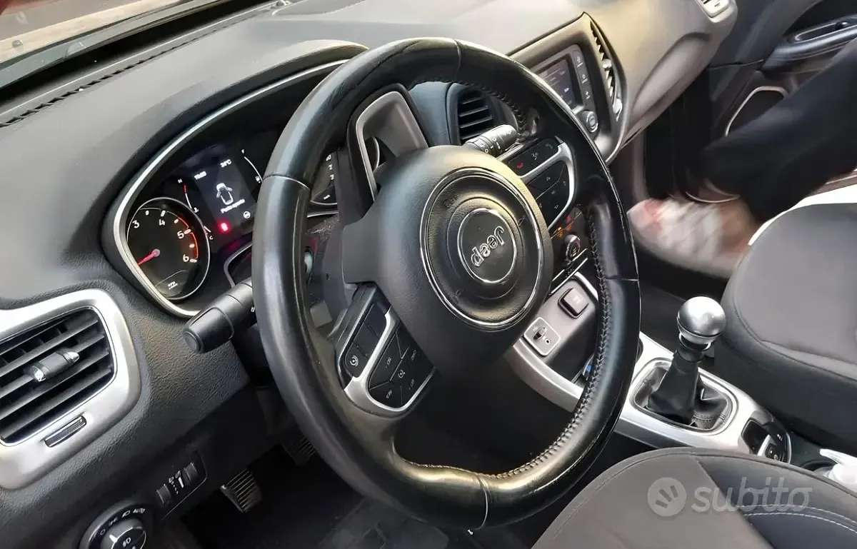 Usata Jeep Compass 120 CV (88 kW) 2018 Nero SUV
