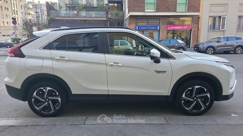 Usata Mitsubishi Eclipse Cross Instyle 98 CV (72 kW) 2022 Bianco SUV