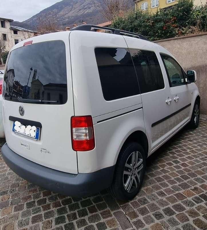 Usata VW Caddy 105 CV (77 kW) 2009 Bianco Monovolume