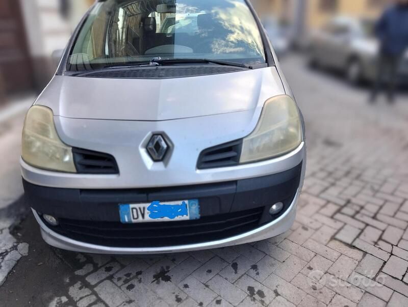 Usata 2009 Renault Modus Monovolume | 2000 € (Buon prezzo) - Immagine 1/4
