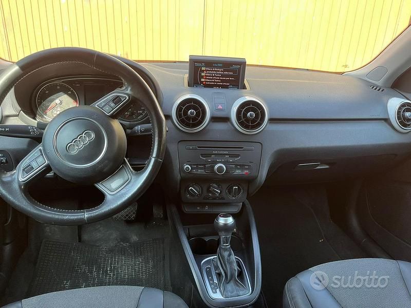 Usata Audi A1 90 CV (66 kW) 2012 Grigio Utilitaria
