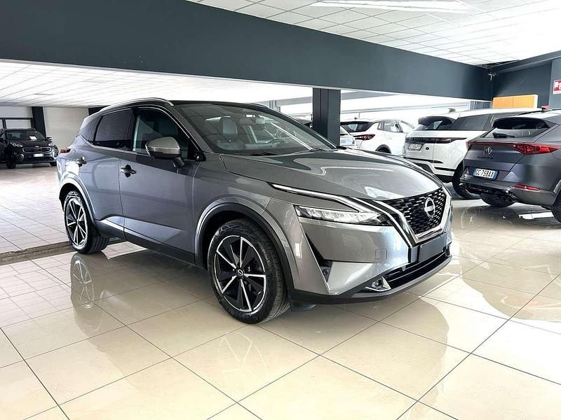 Usata Nissan Qashqai Tekna 140 CV (102 kW) 2022 Grigio SUV