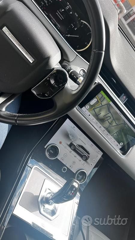 Käytetty Land Rover Range Rover evoque 150 HP (110 kW) 2020 Musta Katumaasturi