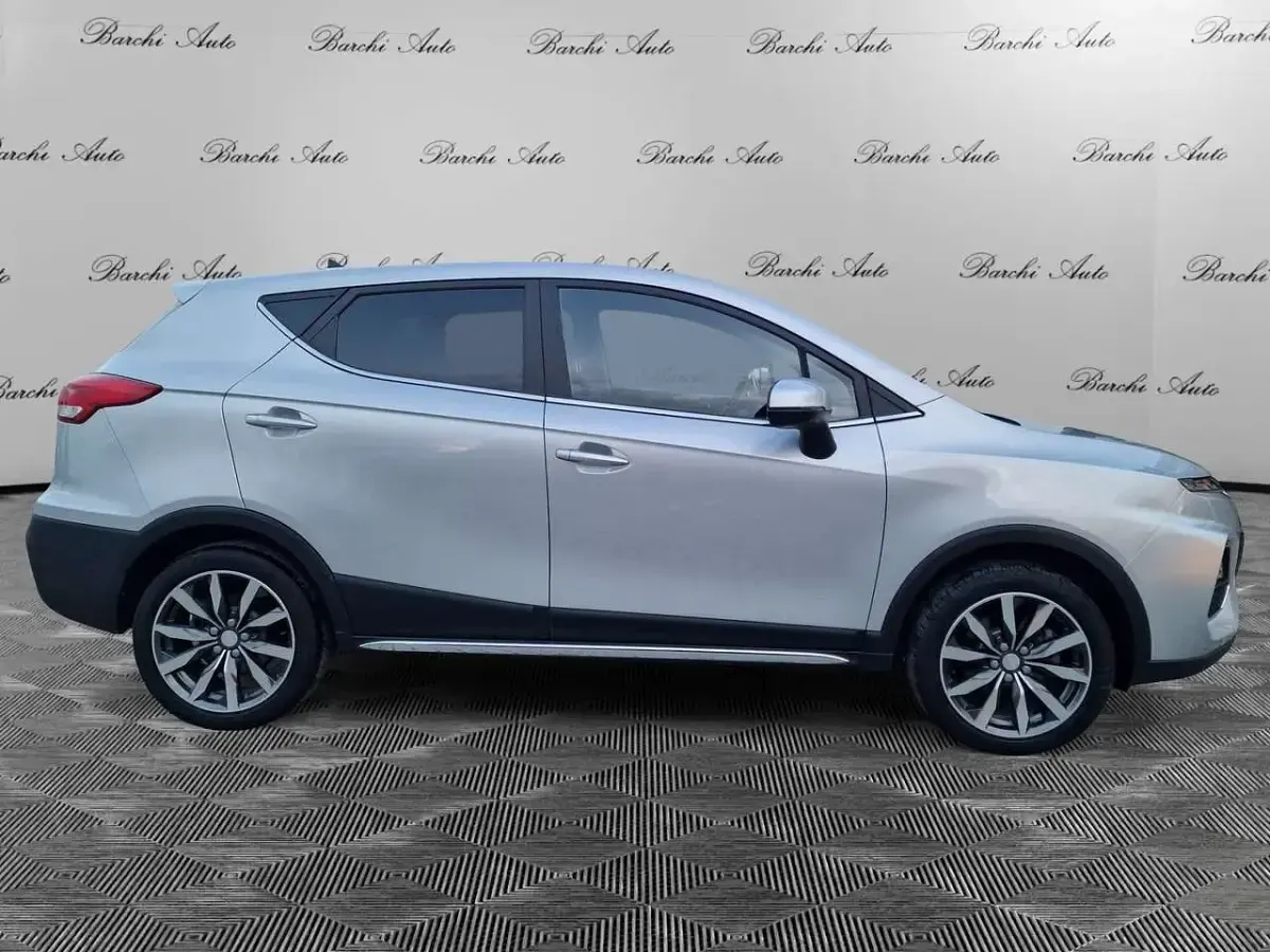 Usata EVO Evo 4 106 CV (77 kW) 2023 Argento SUV
