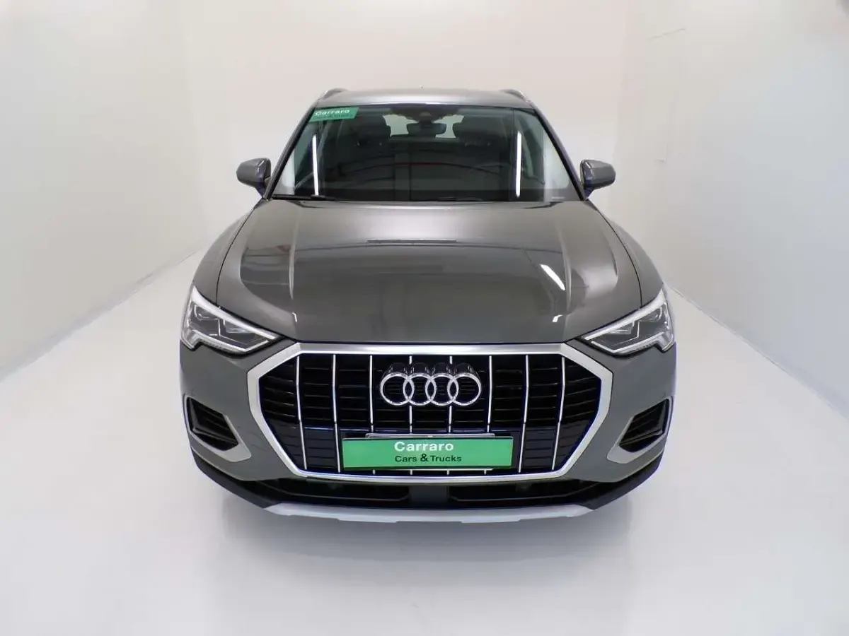 Usata Audi Q3 Business 150 CV (110 kW) 2022 Grigio montagna SUV