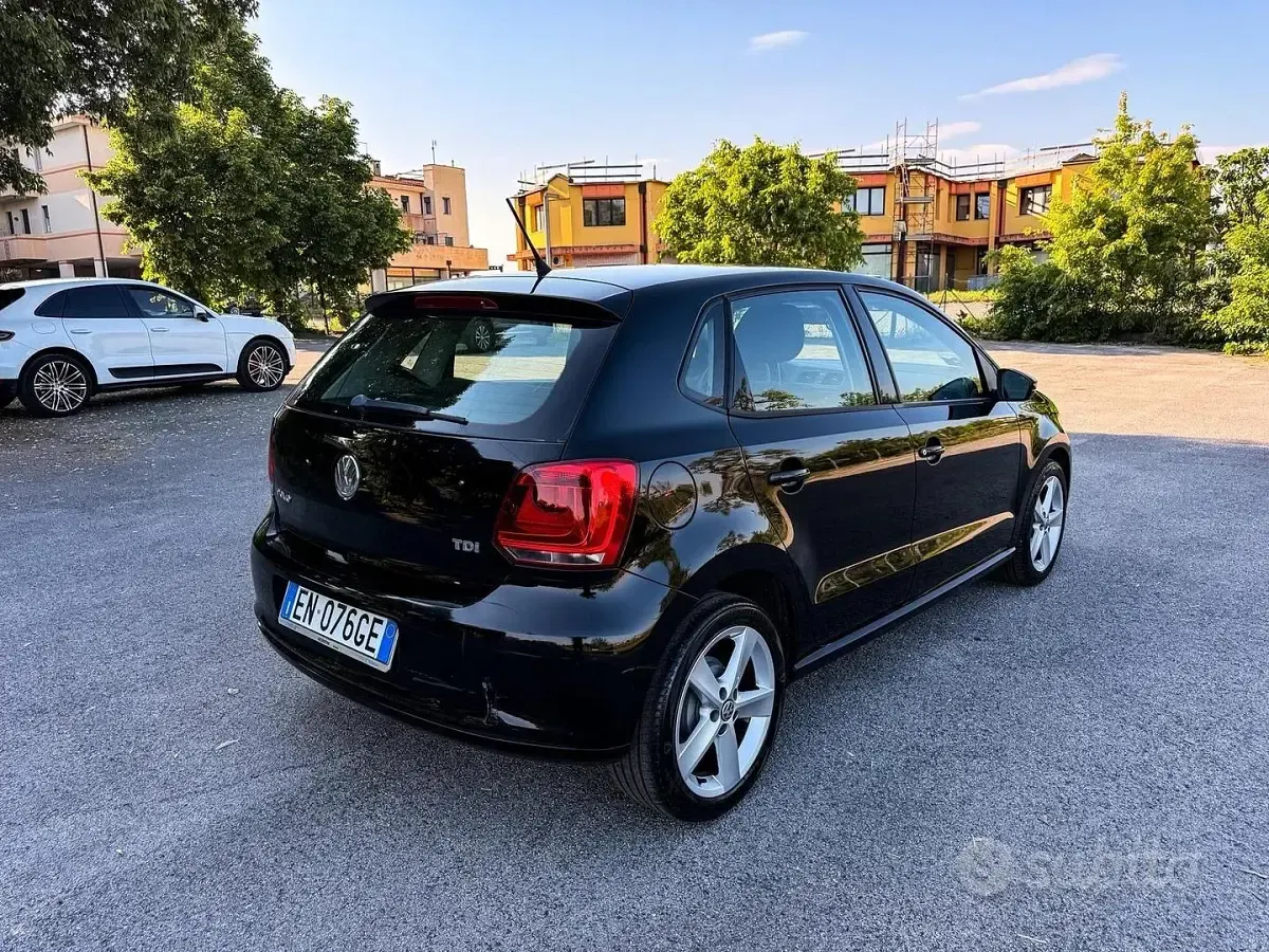 Usata VW Polo 75 CV (55 kW) 2012 Nero Utilitaria