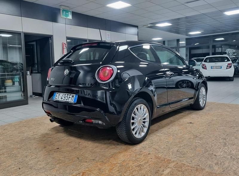 Usata Alfa Romeo MiTo Distinctive 85 CV (62 kW) 2015 Nero Utilitaria