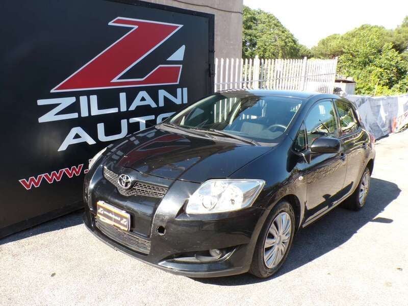 Usata Toyota Auris Sol 126 CV (92 kW) 2007 Nero Berlina