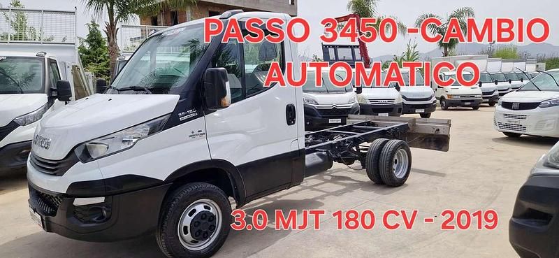 Bianco Usata 2019 Iveco Daily | 18.900 € (Super prezzo) - Immagine 1/4