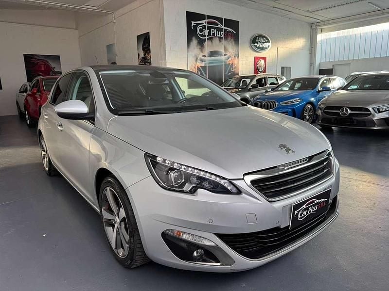 Argento Usata 2017 Peugeot 308 Allure Tre volumi | 8958 € (Ottimo prezzo) - Immagine 1/4