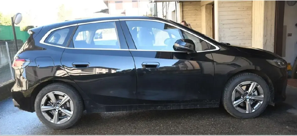 Gebraucht BMW 218 Active Tourer 150 PS (110 kW) 2024 Schwarz Van / Kleinbus