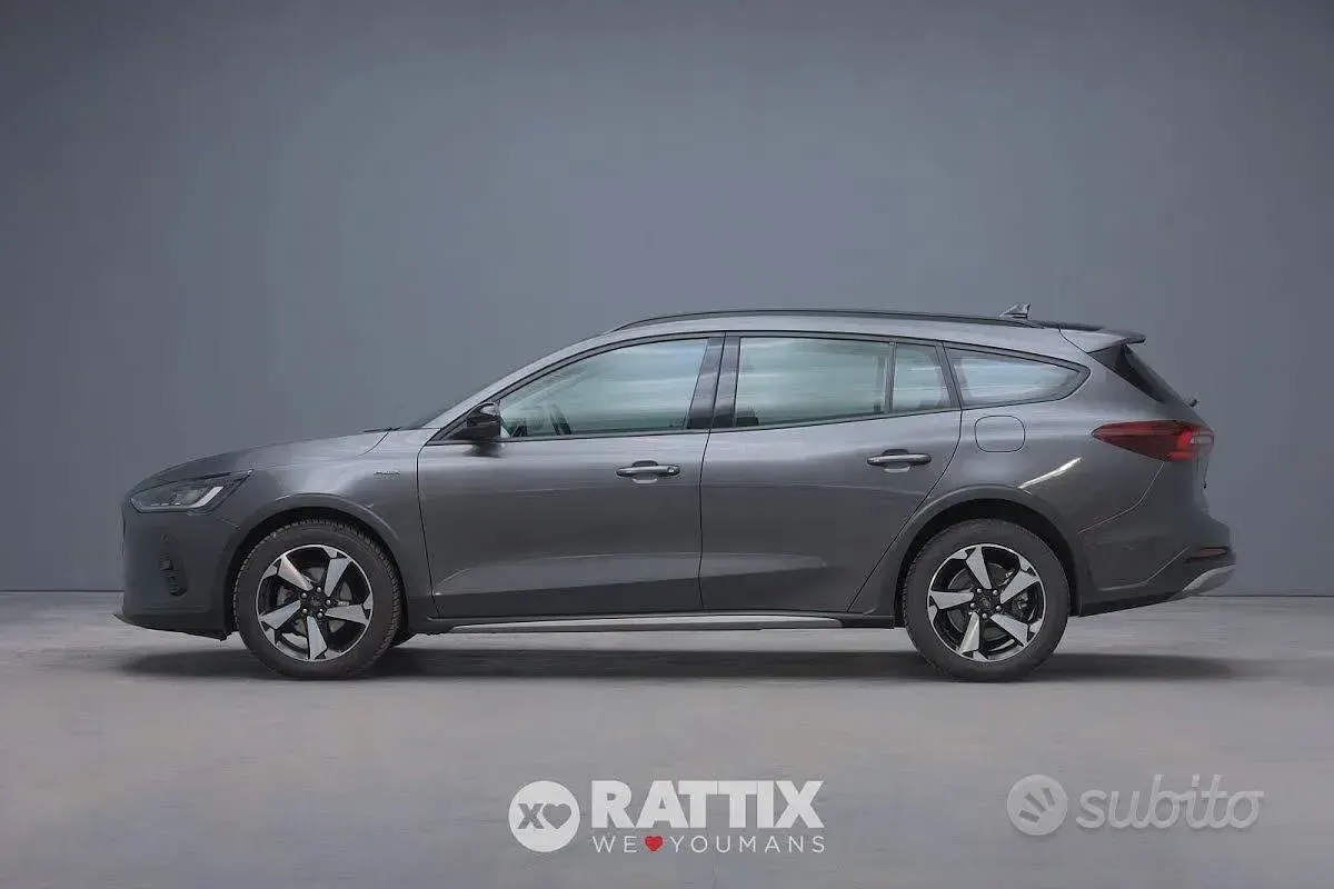 Usata Ford Focus Active 116 CV (85 kW) 2023 Grigio Station wagon