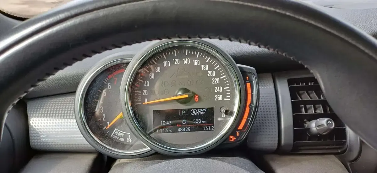 Usata Mini Cooper Cabriolet Hype 136 CV (100 kW) 2020 Argento Cabrio