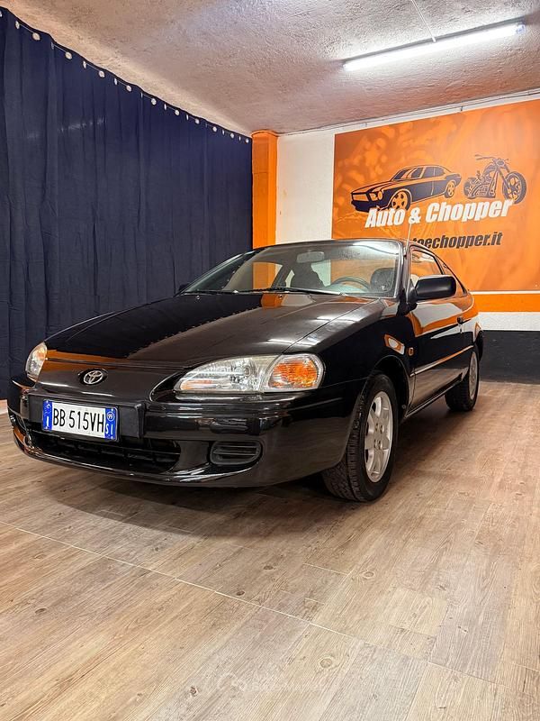 Usata Toyota Paseo 90 CV (66 kW) 1999 Nero Coupé