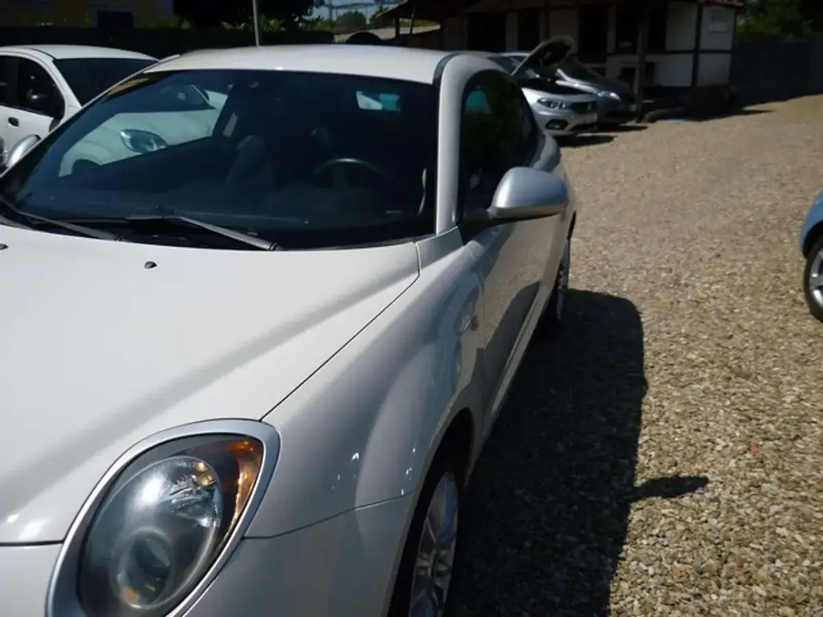 Usata Alfa Romeo MiTo Distinctive 79 CV (58 kW) 2016 Bianco Utilitaria