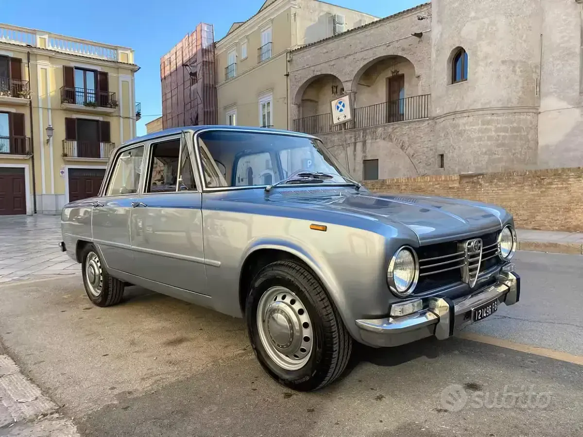 Usata Alfa Romeo Giulia 1300 Super 88 CV (64 kW) 1970 Berlina